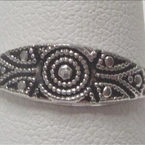 Vintage 1982, Avon Antiqued Pinky Ring. Size 5